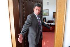 Blažek jmenoval Bradáčovou