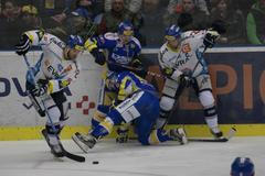 Hokej, extraliga, Zlín - Vítkovice: Michal Barinka (42)