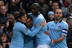 Manchester City se raduje z vítězství nad Barnsley (Tévez)