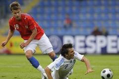 Podívejte se na gól Lukáše Marečka, který dal v roce 2011 do sítě Paris St. Germain