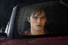 Warm Bodies Mrtví a neklidní