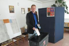 Pavel Bělobrádek volí