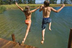 Koupání v rybníku - děti