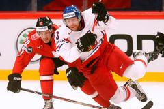 Hokej, MS 2013, Česko - Švýcarsko: Jakub Voráček - Roman Josi