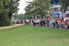 Fronta ve Štruncových sadech, která se utvořila na lístky proti Spartě