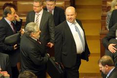 Sněmovna si volí vedení