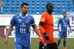 Fotbal, Gambrinus liga, Baník Ostrava - Liberec: Milan Baroš - Isaac Sackey