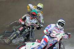 Plochodrážníci na Memoriálu Luboše Tomíčka 2012. (Rafal Okoniewski a Matěj Kůs)