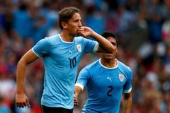 Gaston Ramirez (Uruguay) slaví branku v síti SAE