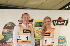 Ondřej Moravec a Gabriela Soukalová v dresu Hamé