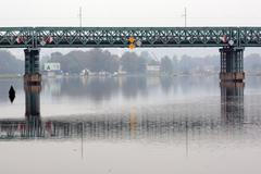 Konec provizorního tramvajového mostu