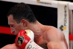 FOTO Kličko vs. Povětkin: Místo boxu bordel a wrestling