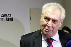 Miloš Zeman a Jiří Dienstbier na návštěvě u KSČM