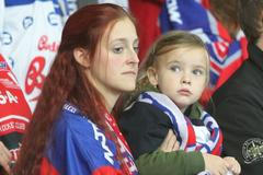 Hokejisté Sparty Praha v utkání proti Mountfieldu během 18. kola Tipsport extraligy 2012/13.