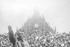 Adolf Hitler na srazu v Norimberku