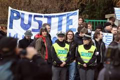 Demonstrace za Čechy vězněné v Řecku
