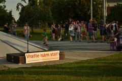 Demonstrace proti Rusnokově vládě