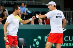 Tomáš Berdych a Lukáš Rosol v nejdelším zápase Davis Cupu