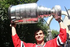 VIDEO Frolík přivezl na Kladno Stanley Cup