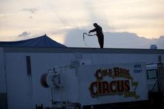 Fotogalerie: Ze života kočovného cirkusu v USA