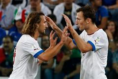 Fotbal, kvalifikace MS: Itálie - Česko: Petr Jiráček a Libor Kozák a slaví gól na 0:1
