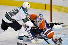 VIDEO Sólo Dana Boyla přes celé kluziště a následný gól