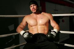 Souboj Tommyho Morrisona a Sylvestra Stalloneho ve filmu Rocky V.