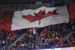 MS 20: Kanada - Česko (fanoušci, vlajka)