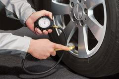 tlak v pneumatikách