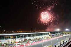Ohňostroj během čtyřiadvacetihodinovky v Dubaji