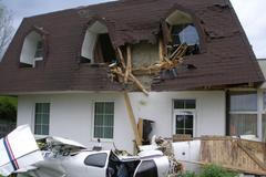 Letoun naboural do hotelu