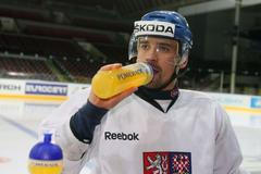 Český hokejový reprezentant Tomáš Plekanec při tréninku před Karjala Cupem 2012.