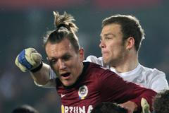 Fotbal, Gambrinus liga, Sparta - Jablonec: Ondřej Švejdík - Roman Valeš