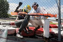 Esteban Gutiérrez se souká ze svého monopostu