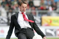 Trenér české fotbalové reprezentace František Straka v přípravném utkání s Maltou v roce 2009.