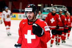 Hokej, MS 2013, Česko - Švýcarsko: Denis Hollenstein slaví gól na 0:1