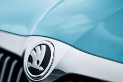 Nové logo fabia a roomster 2013