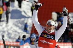 Emil Jönsson se raduje z vítězství ve sprintu (Lahti)