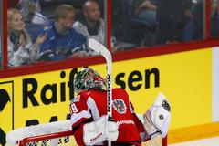 Hokej, MS 2013, Slovensko  Rakousko: Bernhard Starkbaum