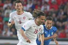 Fotbal, Česko - Itálie: Petr Jiráček - Claudio Marchisio