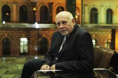 interpelace - Umění bilancovat