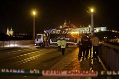 Nehoda Mánesův most