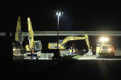 Bourání mostu u Velké Bíteše (5. července 2013)