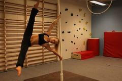 Jak trénuje mistryně světa v pole dance?