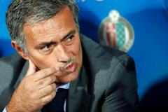 Fotbalový trenér Realu Madrid José Mourinho v utkání La Ligy 2012/13 s Getafe.