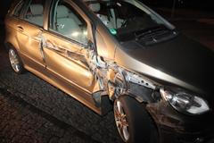 Žena pod vlivem alkoholu bourala