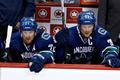 Daniel Sedin a Henrik Sedin v play off NHL 2013