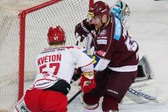 Hokej, extraliga, Sparta - Třinec: Radek Philipp - 	David Květoň