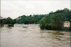 povodeň praha 2002