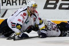 VIDEO Krásný hit Pulpána. Doležal udělal ve vzduchu salto